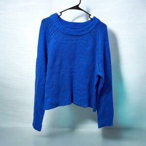 Elegant Blue Women's Crew Neck Sweater